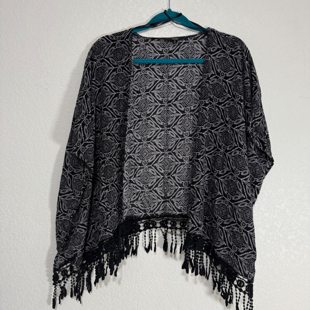 Papaya Womens M Black White Geometric Print Kimono Cardigan Fringe Boho